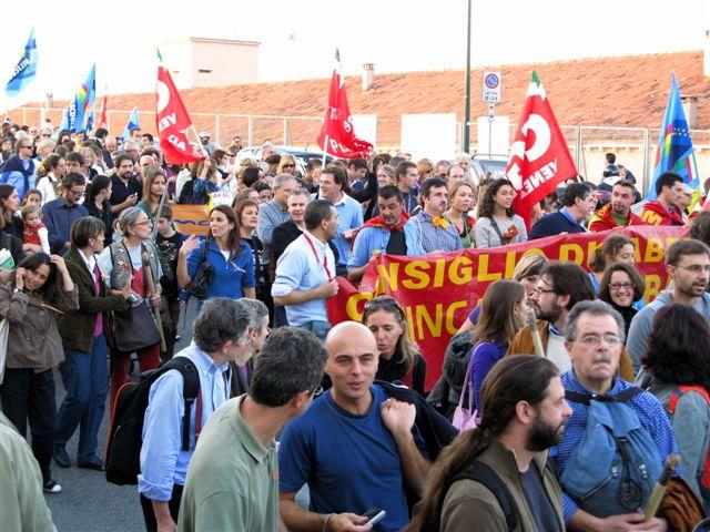 011 Insieme ai lavoratori metalmeccanici edili  e chimici.jpg